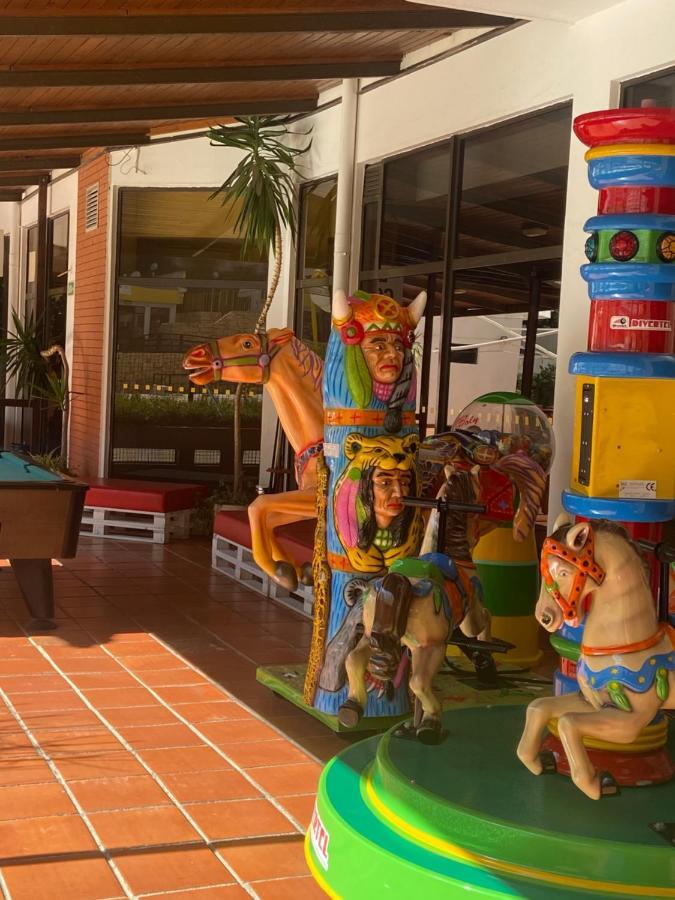 Mariacast Clube Da Praia Da Rocha Портиман Экстерьер фото